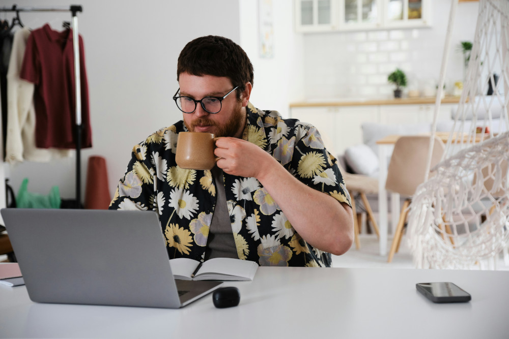 Découvrez Linkedin : c’est quoi et ses avantages pour les professionnels